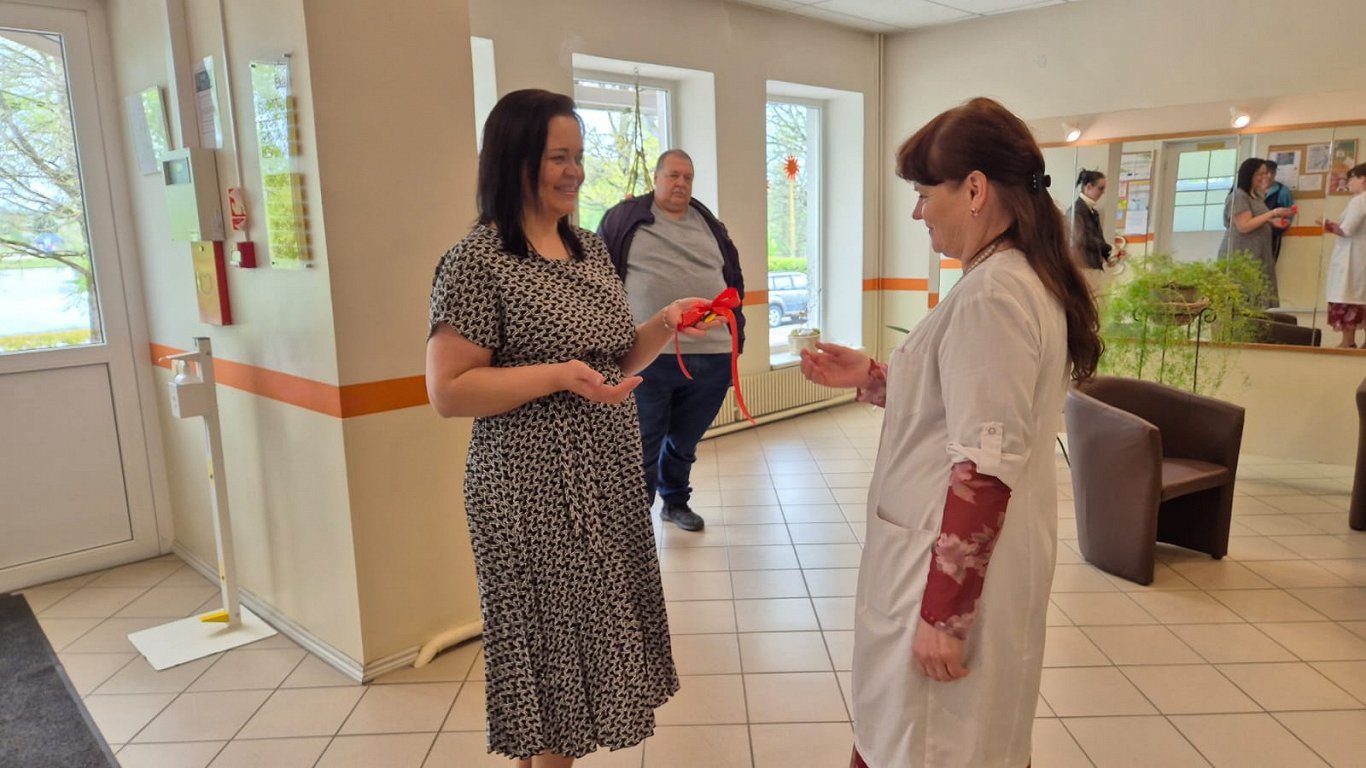 Bez ģimenes ārsta palikušie iedzīvotāji Ēdolē izcīnījuši feldšerpunktu Bez ģimenes ārsta palikušie iedzīvotāji Ēdolē izcīnījuši feldšerpunktu