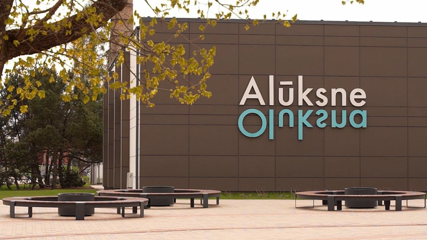 «Izvēlies nākotni!»: Alūksnes novada pašvaldībai ambīcijas lielas, bet iedzīvotāji nejūtas uzklausīti «Izvēlies nākotni!»: Alūksnes novada pašvaldībai ambīcijas lielas, bet iedzīvotāji nejūtas uzklausīti