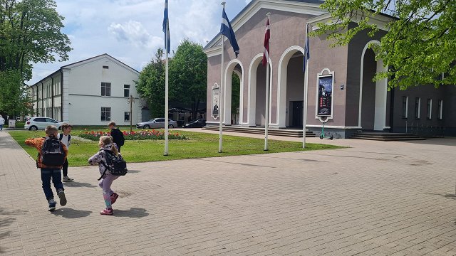 «Izvēlies nākotni!»: Rēzeknes iedzīvotāji alkst pēc sakārtotas infrastruktūras «Izvēlies nākotni!»: Rēzeknes iedzīvotāji alkst pēc sakārtotas infrastruktūras