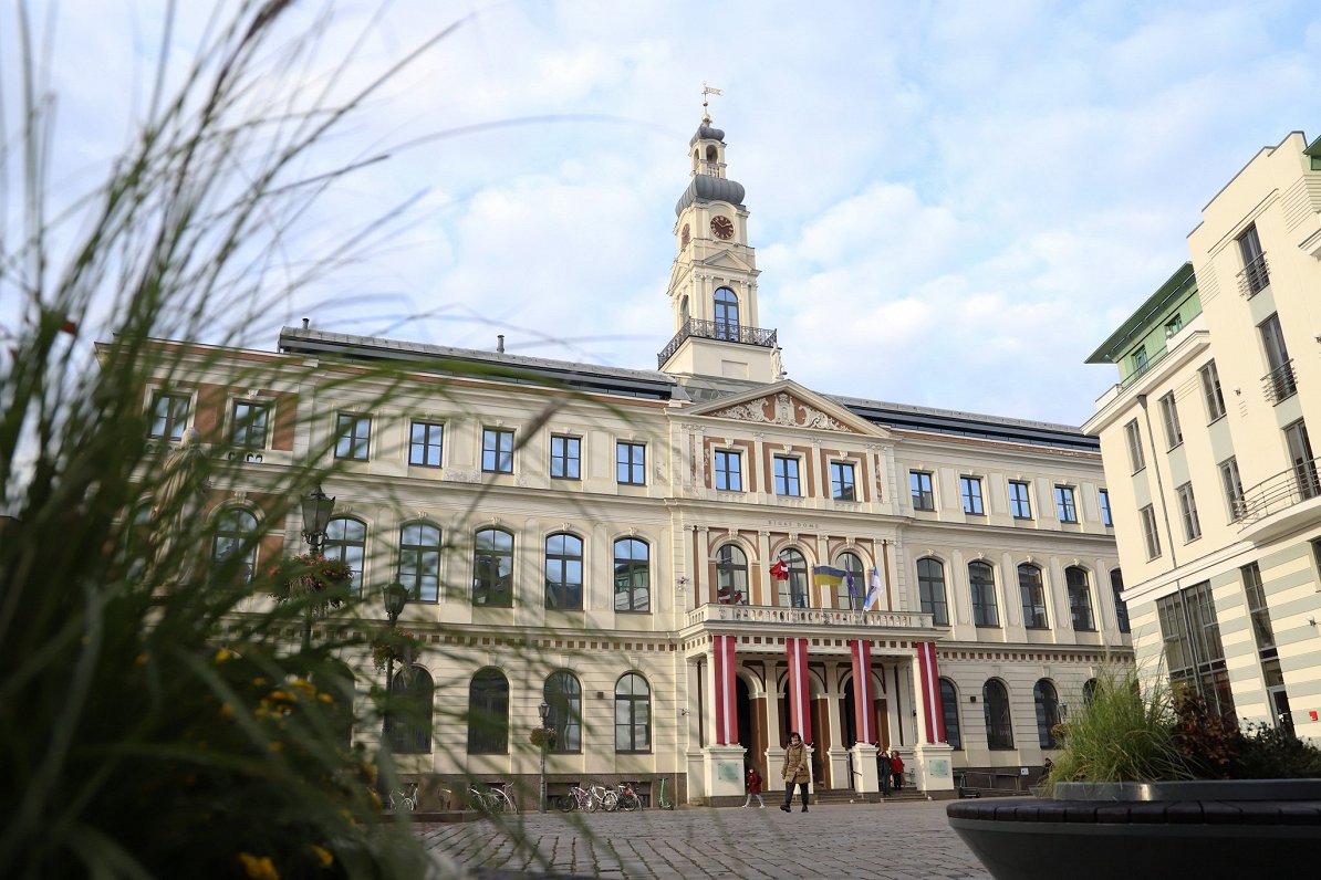 Ko Rīgas domes koalīcijas partijas solīja pirms iepriekšējām vēlēšanām un cik daudz no tā ir izdarījušas? Ko Rīgas domes koalīcijas partijas solīja pirms iepriekšējām vēlēšanām un cik daudz no tā ir izdarījušas?