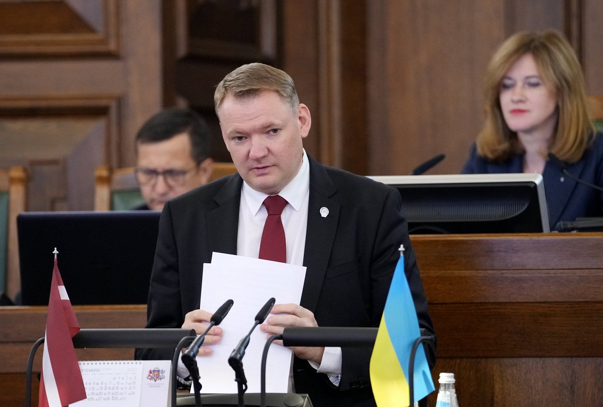 Latvijas Reģionu apvienības vadītāja amatā atkārtoti ievēlē Smiltēnu Latvijas Reģionu apvienības vadītāja amatā atkārtoti ievēlē Smiltēnu