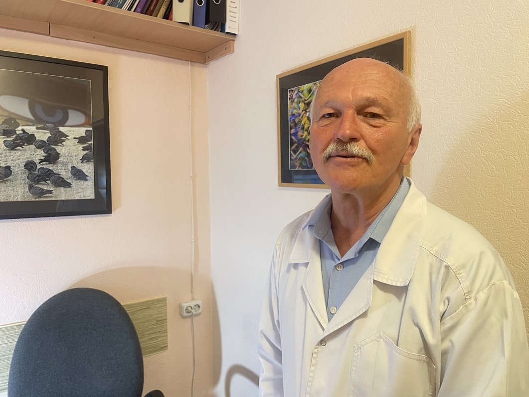 «Randiņš ar ginekologu» Preiļos izpelnās lielu interesi – «viņš prot runāt un nomierināt»