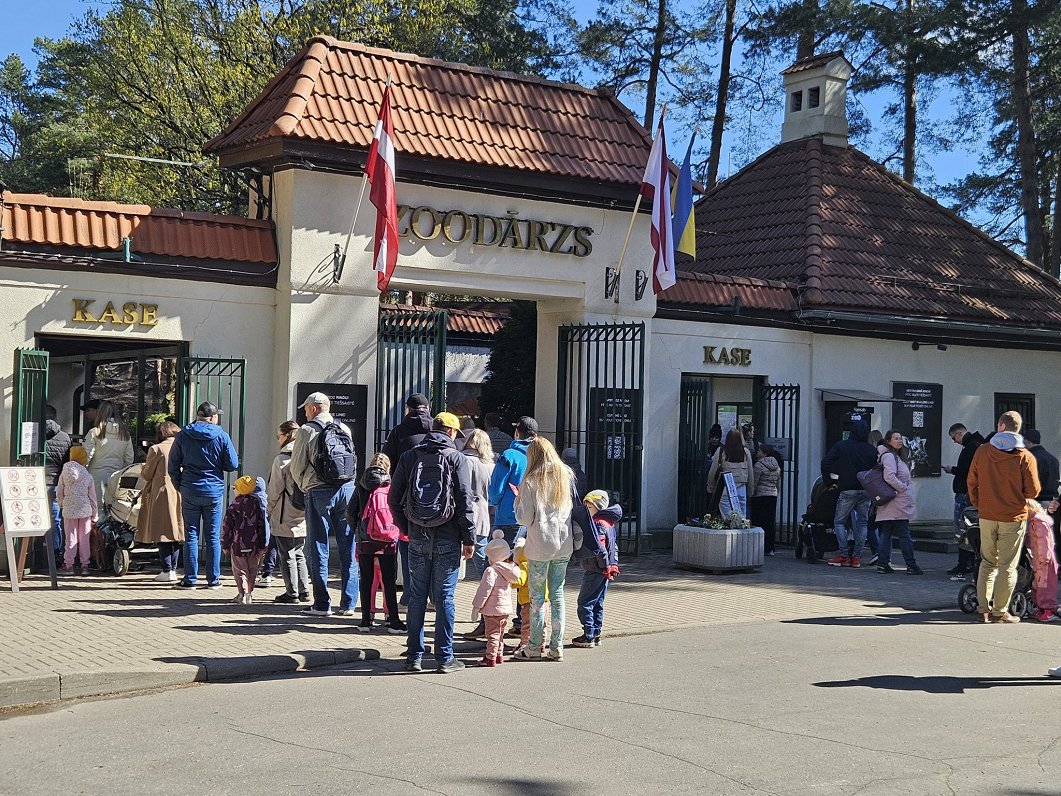 Rīgas zoodārzā svin Daudzbērnu ģimeņu dienu Rīgas zoodārzā svin Daudzbērnu ģimeņu dienu